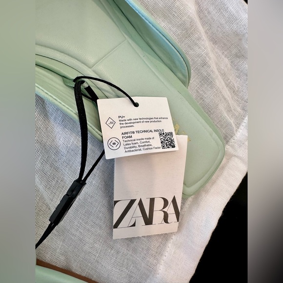 NWT Rare Zara Flat mules/shoes with pointed toe and chunky buckle detail - Picture 15 of 17